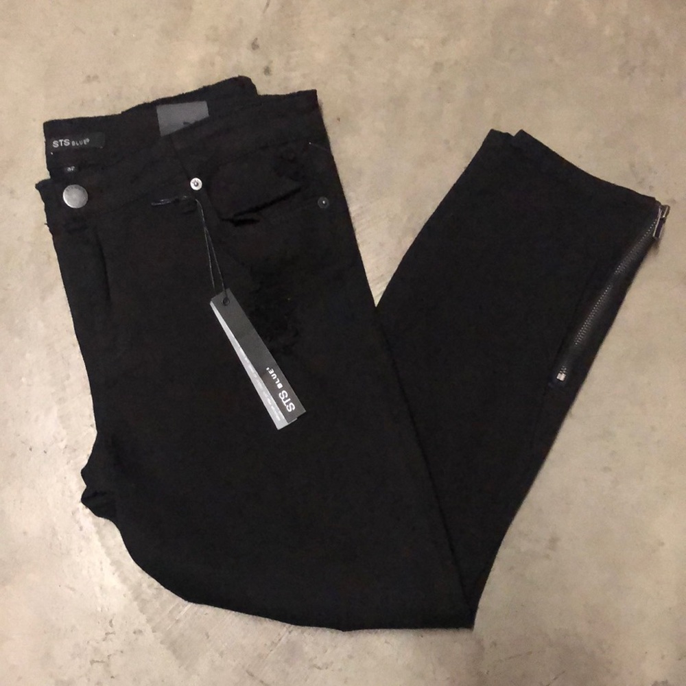 STS Blue - Emma Crop distressed jean